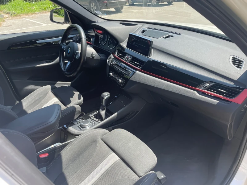 BMW X1 Швейцария Xdrive HeadUp Keyless Mpack, снимка 9 - Автомобили и джипове - 52195454