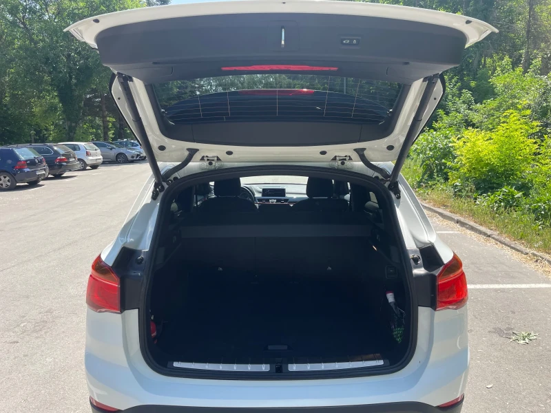 BMW X1 Швейцария Xdrive HeadUp Keyless Mpack, снимка 5 - Автомобили и джипове - 52195454