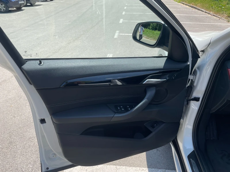 BMW X1 Швейцария Xdrive HeadUp Keyless Mpack, снимка 4 - Автомобили и джипове - 52195454