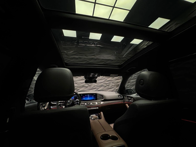 Mercedes-Benz GLS 63 AMG 4Matic+ Burmester* Pano* Lift* 7 seats, снимка 14 - Автомобили и джипове - 52527184