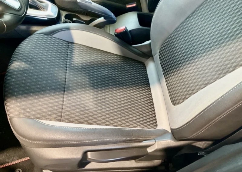 Opel Crossland X CRDi автоматик, снимка 10 - Автомобили и джипове - 52919143