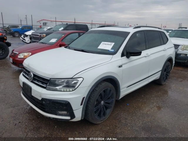 VW Tiguan 2T SE R-LINE 3 КЛЮЧА, снимка 2 - Автомобили и джипове - 47496901