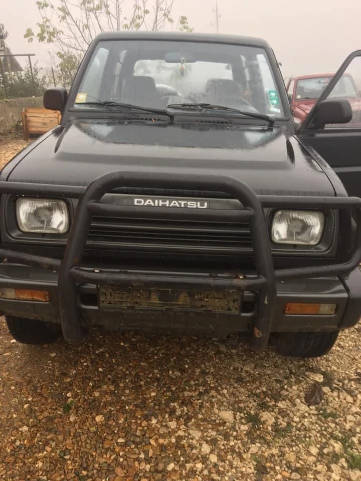 Daihatsu Feroza 1.6 i, снимка 3 - Автомобили и джипове - 47966985