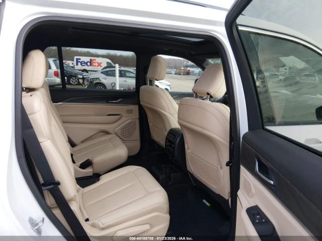 Jeep Grand cherokee L LIMITED 4X4 - изображение 8