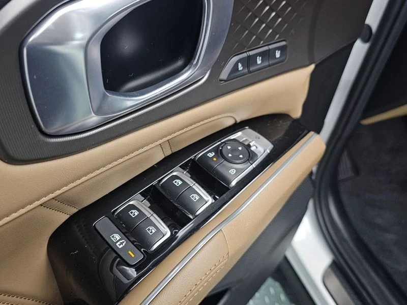 Kia Sorento 2.2 Хибрид Топ оборудвана, снимка 17 - Автомобили и джипове - 55740630