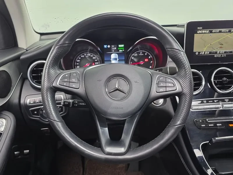 Mercedes-Benz GLC 350 4MATIC - САМО 30% АВАНС, снимка 14 - Автомобили и джипове - 56071784