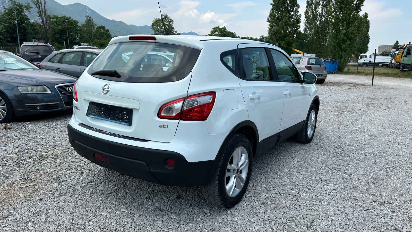 Nissan Qashqai 1.5dci - изображение 4