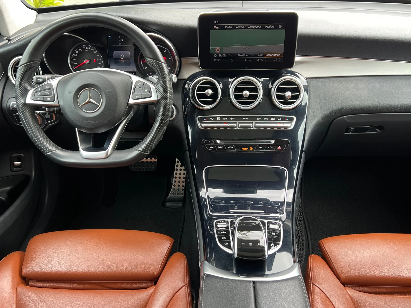 Mercedes-Benz GLC 220 d, 9G, AMG LINE, NIGHT, PANO, CAMERA360, FULL SERV - изображение 9