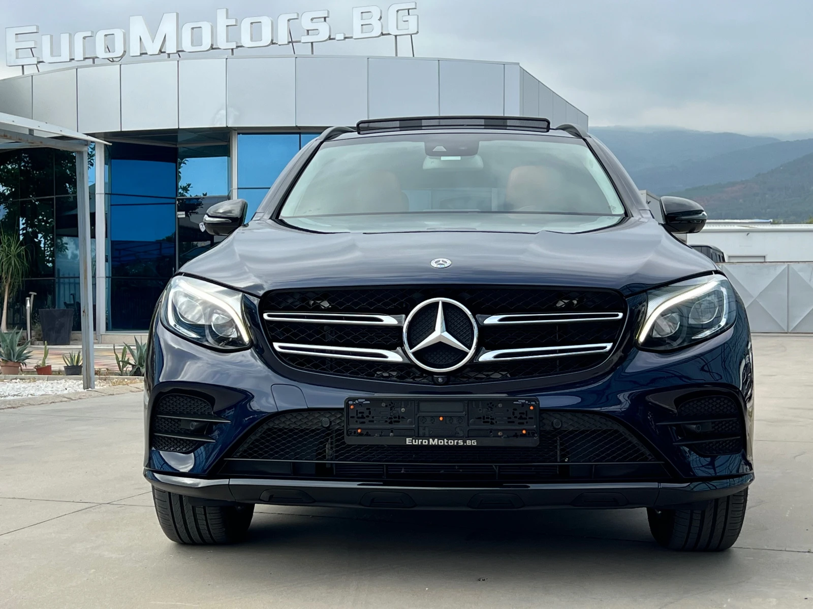 Mercedes-Benz GLC 220 d, 9G, AMG LINE, NIGHT, PANO, CAMERA360, FULL SERV - изображение 2
