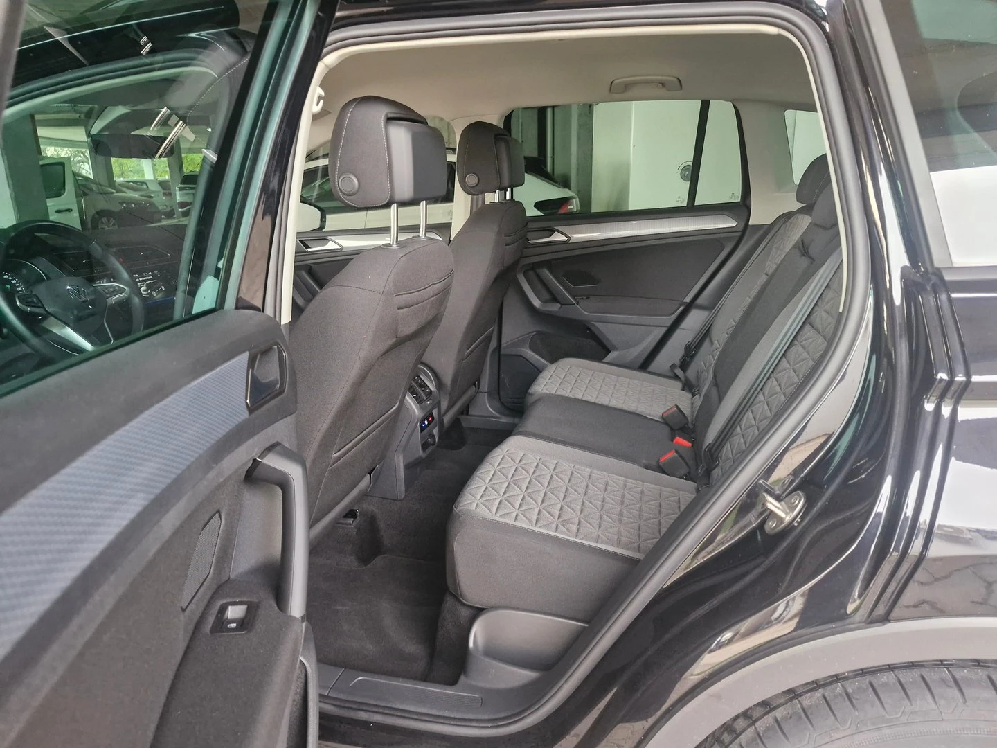 VW Tiguan Life 1.5 TSI OPF DSG | Mobile.bg   6