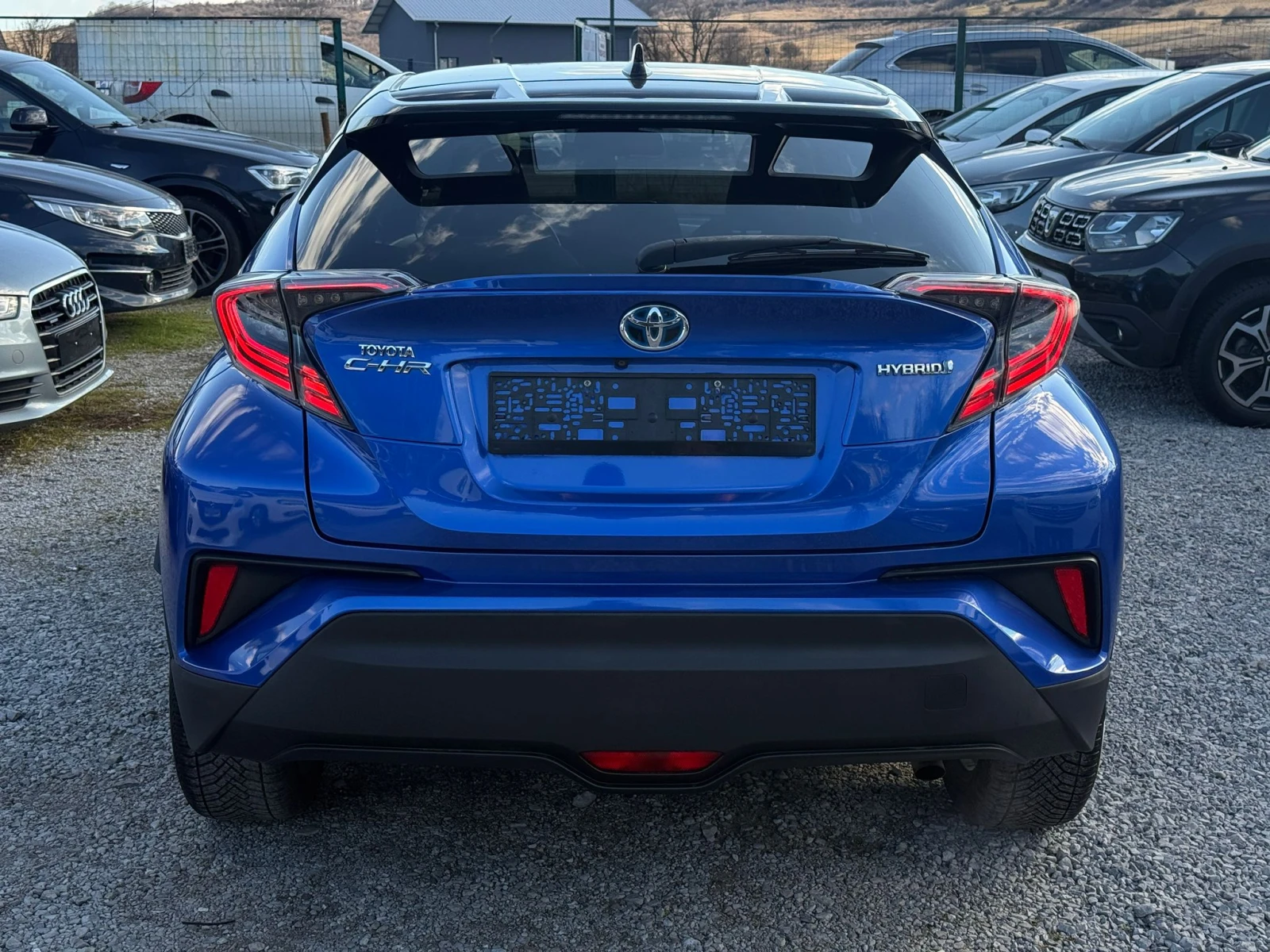 Toyota C-HR 1.8HYBRIT* DISTRONIC* LANE ASSIST* 122PS* 100%КМ. - изображение 6