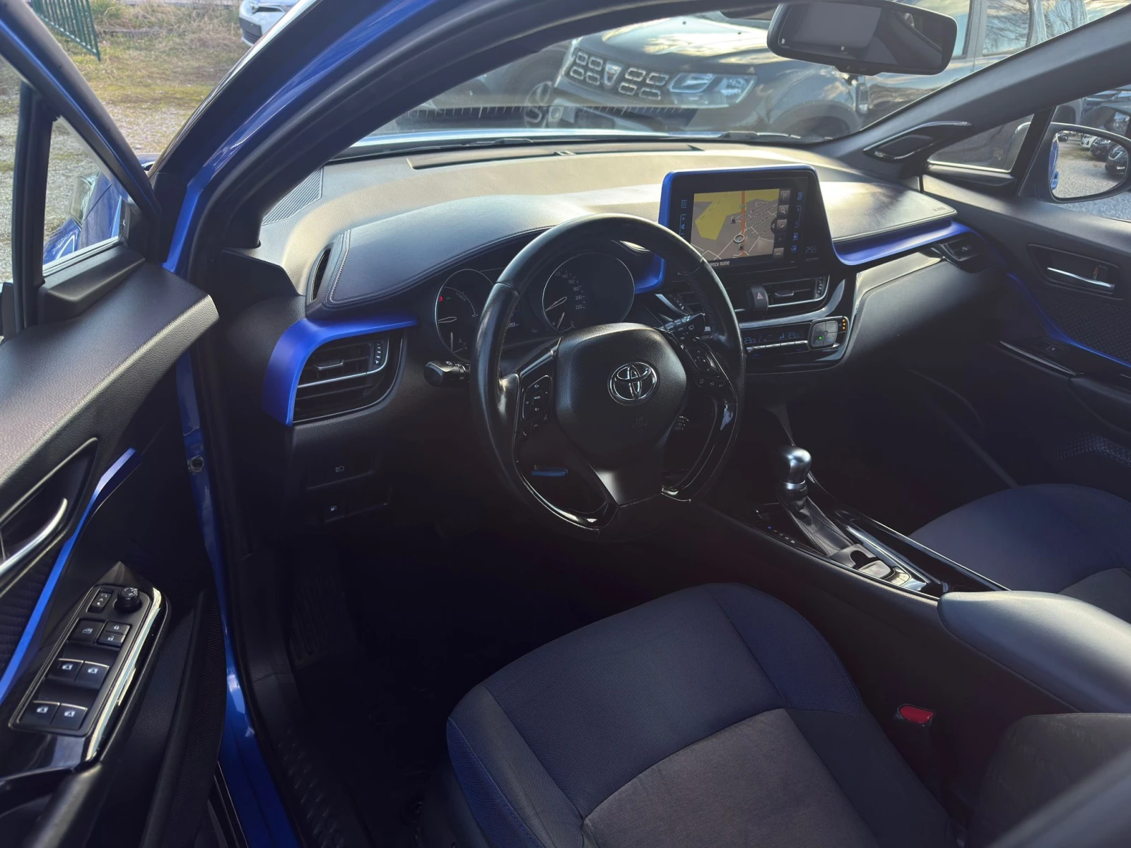 Toyota C-HR 1.8HYBRIT* DISTRONIC* LANE ASSIST* 122PS* 100%КМ. - изображение 9