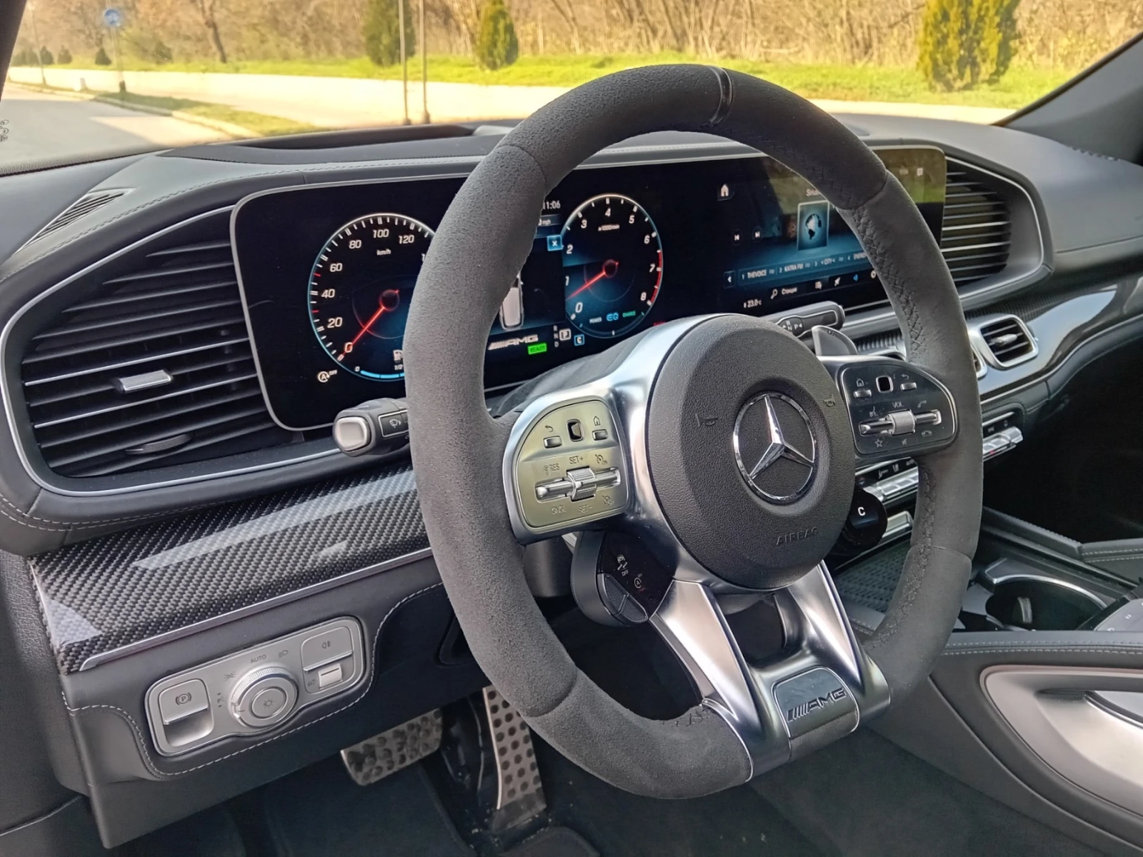 Mercedes-Benz GLE 53 4MATIC AMG/4 MATIC/designo, снимка 8 - Автомобили и джипове - 54682884