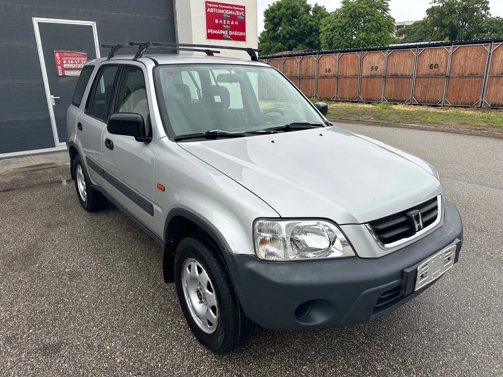 Honda Cr-v 2.0i 4x4 ГАЗ Италия, снимка 9 - Автомобили и джипове - 54782270
