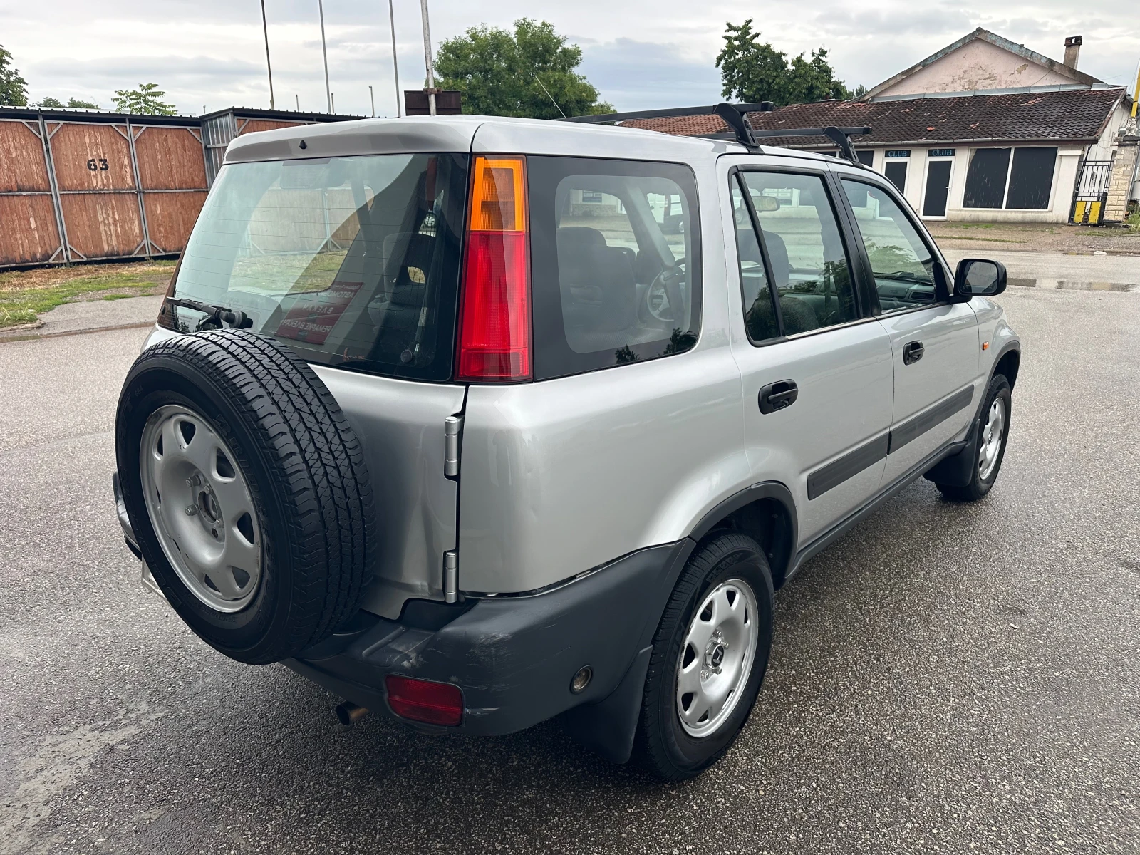 Honda Cr-v 2.0i 4x4 ГАЗ Италия, снимка 7 - Автомобили и джипове - 54782270