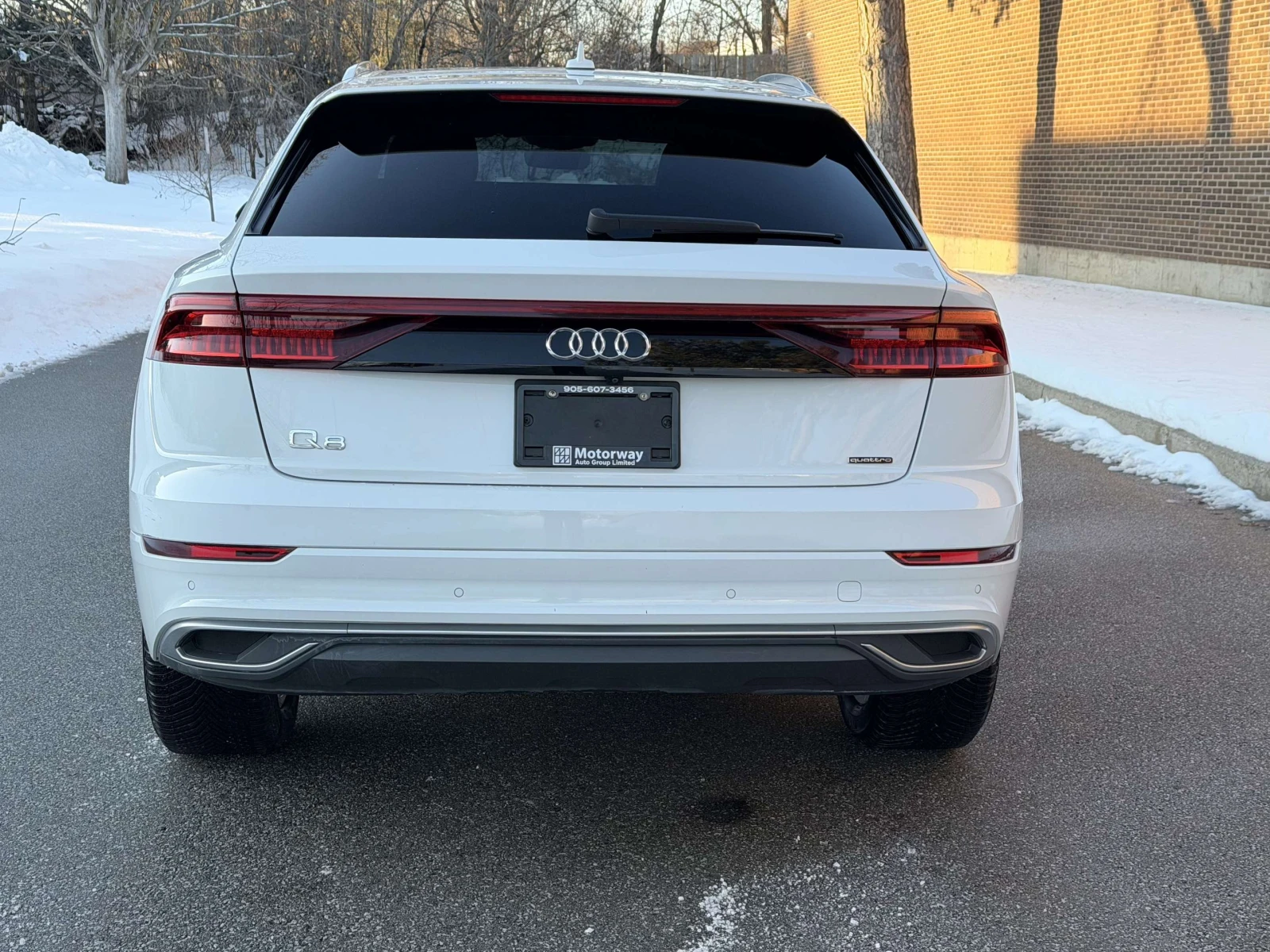 Audi Q8 Progressiv 55 TFSI quattro, CARFAX, ЦЕНА ДО БГ, снимка 7 - Автомобили и джипове - 54820091