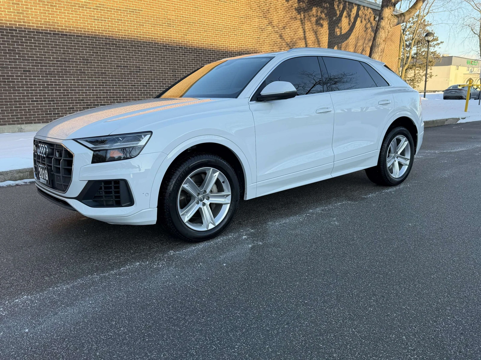 Audi Q8 Progressiv 55 TFSI quattro, CARFAX, ЦЕНА ДО БГ, снимка 5 - Автомобили и джипове - 54820091