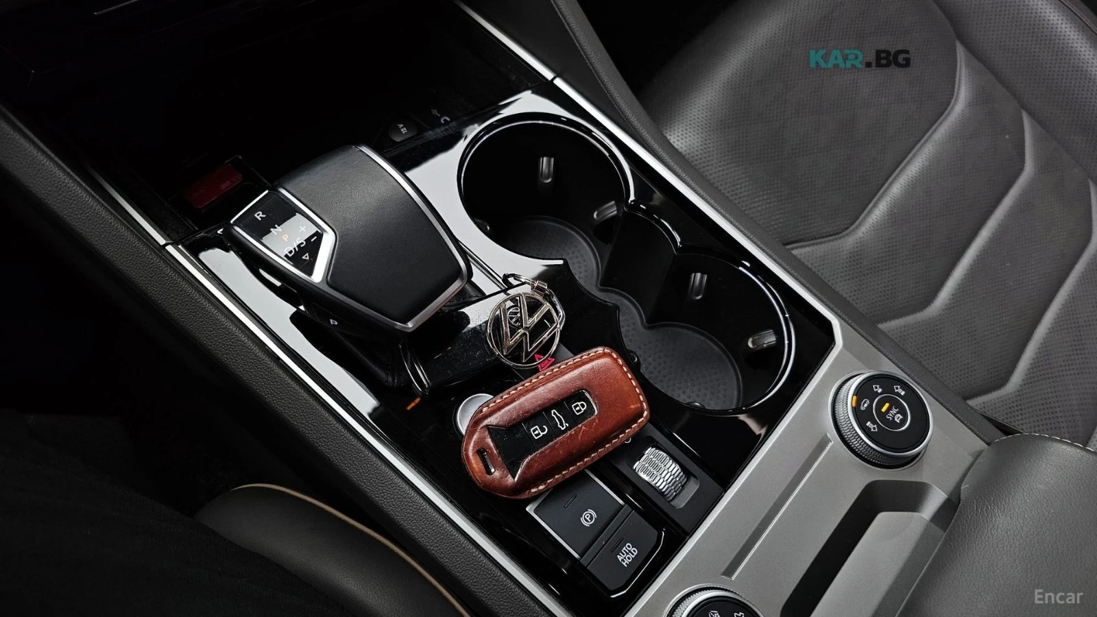 VW Touareg 3.0TDI* PRESTIGE* ПОДГРЕВ* ОБДУХВАНЕ* ПАНОРАМА* HU, снимка 8 - Автомобили и джипове - 55232682