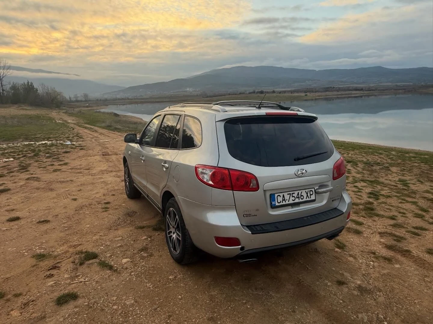 Hyundai Santa fe 2.7i, снимка 3 - Автомобили и джипове - 55803034
