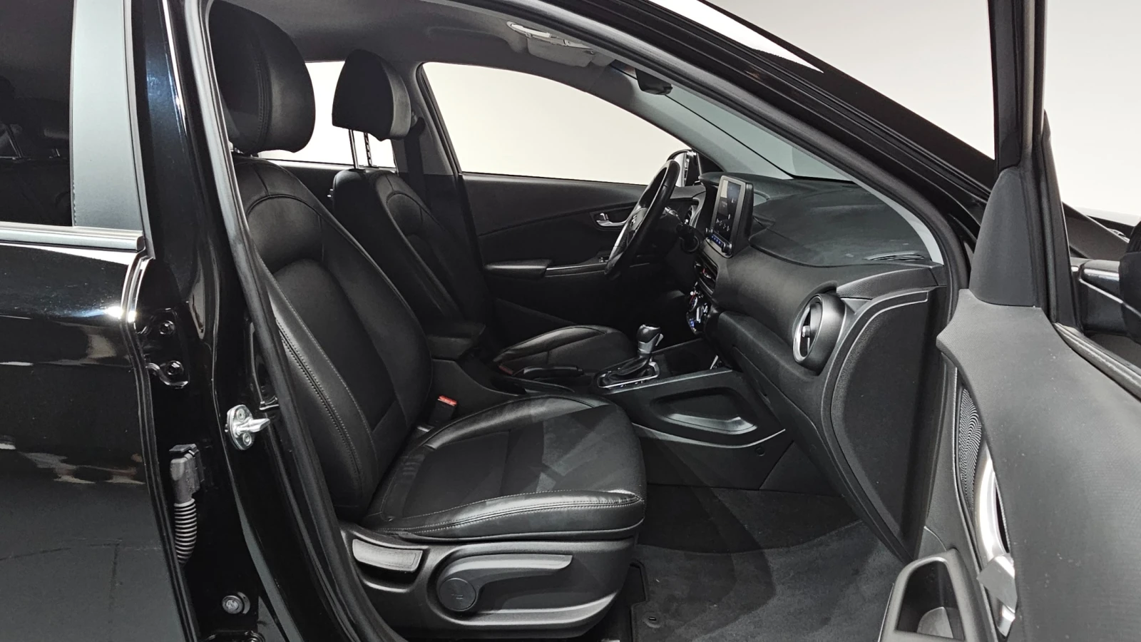 Hyundai Kona Aftermarket Hi-Pass installed, снимка 12 - Автомобили и джипове - 55978761