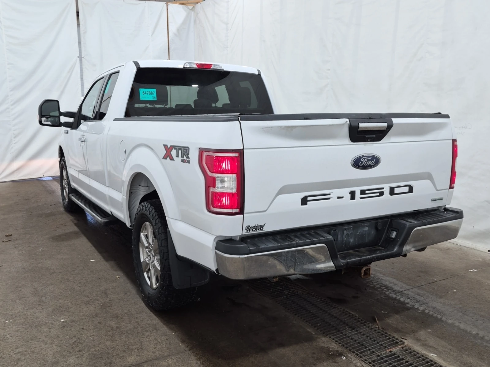 Ford F150 * 4WD SuperCab Box * CARFAX * ЦЕНА ДО БГ, снимка 4 - Автомобили и джипове - 56061694