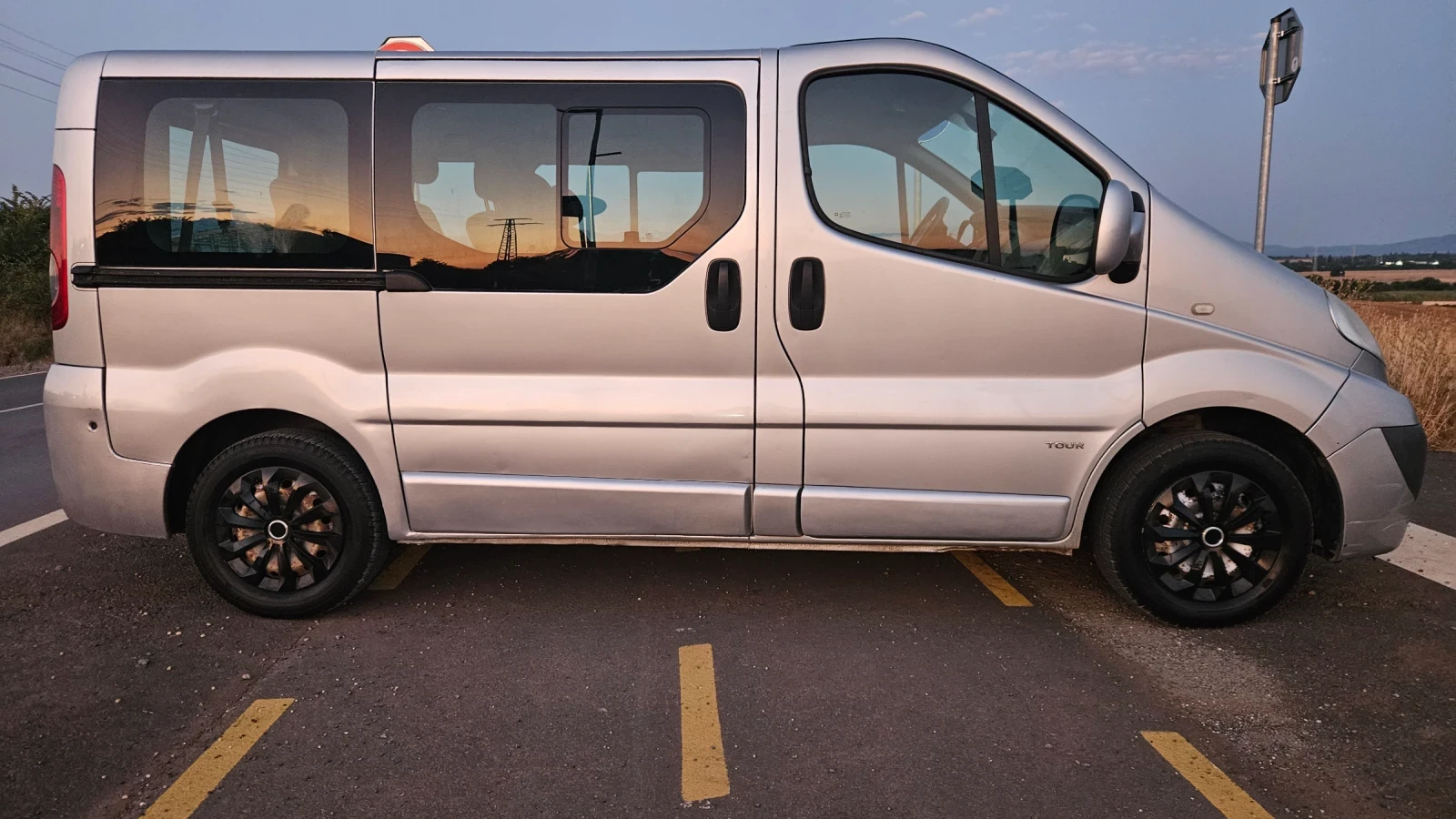 Opel Vivaro 2.0 CDTI, снимка 9 - Бусове и автобуси - 55623978