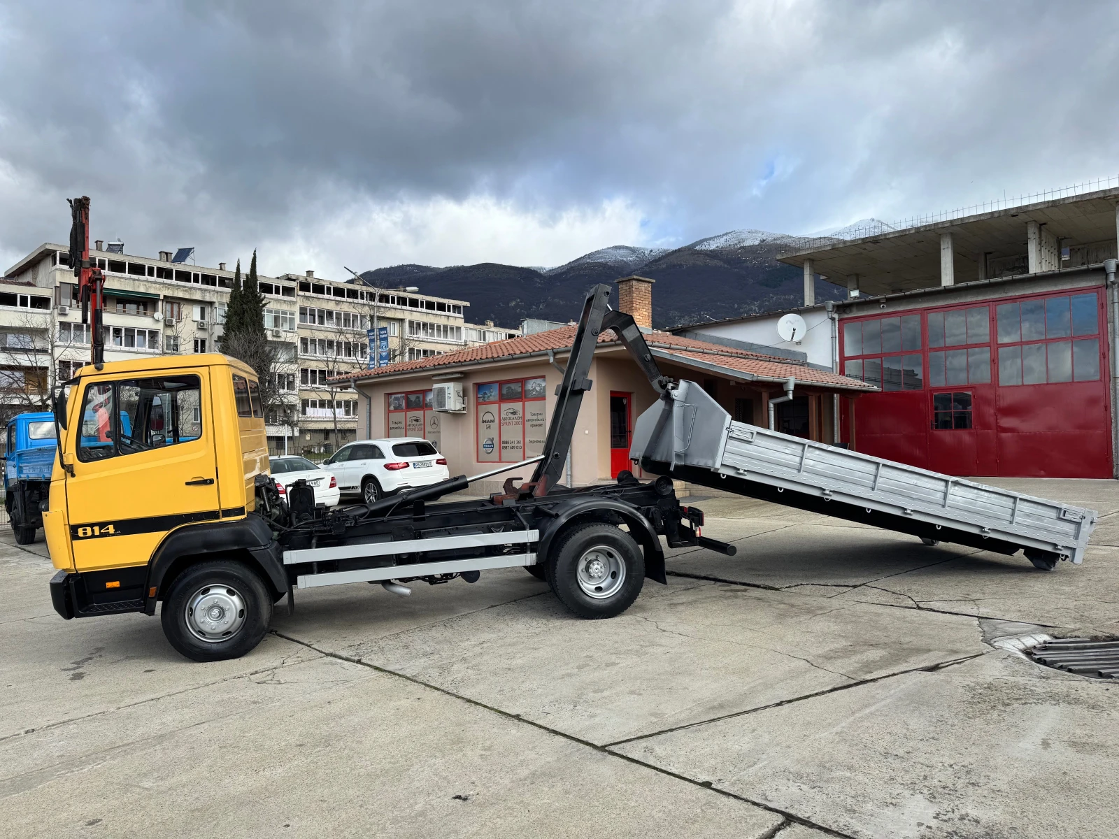 Mercedes-Benz 814 Мултилифт  4м, снимка 12 - Камиони - 53382978