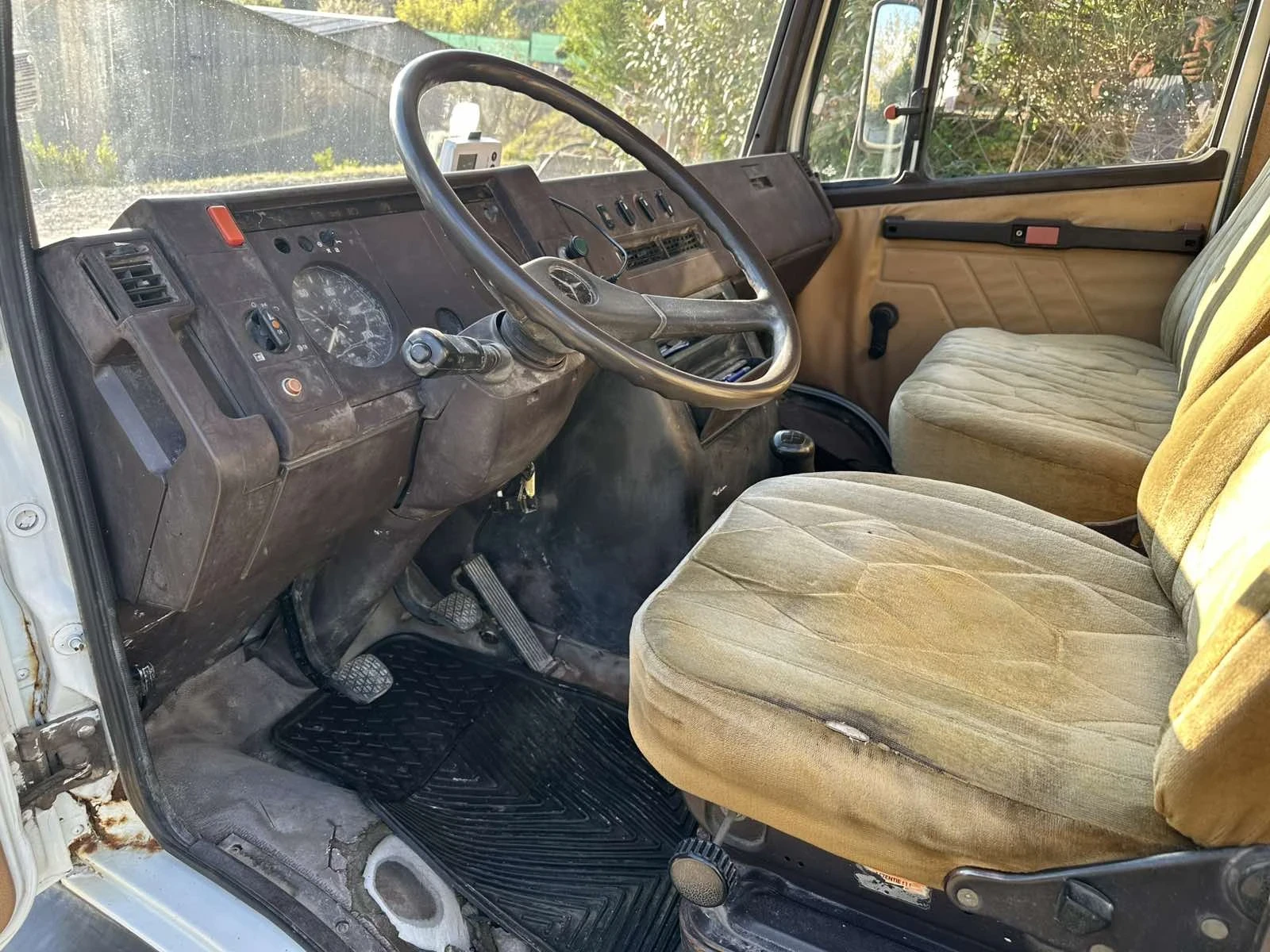 Mercedes-Benz 507, снимка 5 - Камиони - 54134378