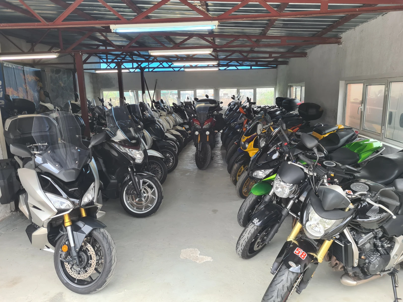 Kymco People S 300i ABS/ASR 2021г - изображение 10
