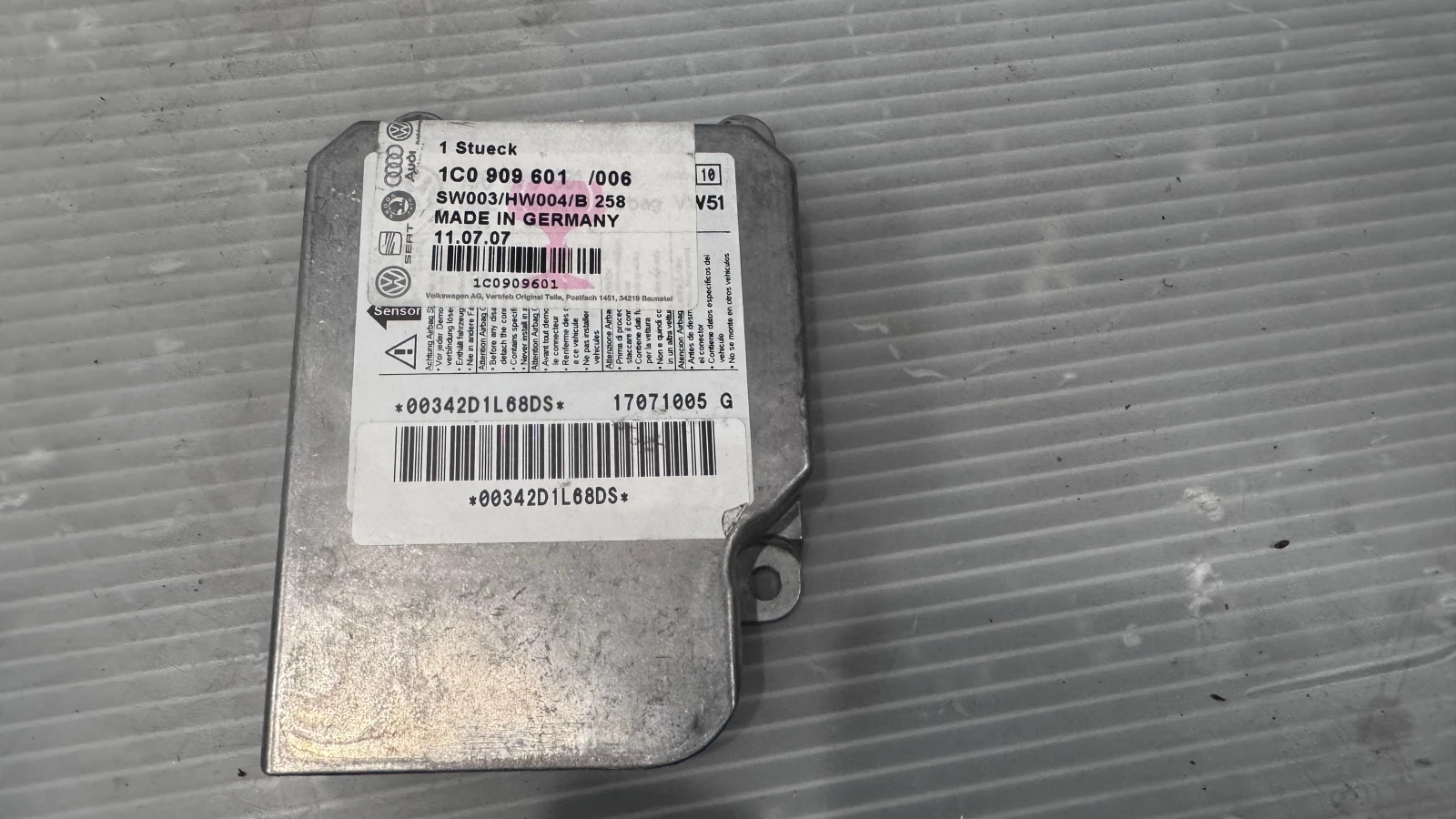 Airbag  /  /  a Skoda Fabia - 1C0909601 / 17071005 | Mobile.bg   2