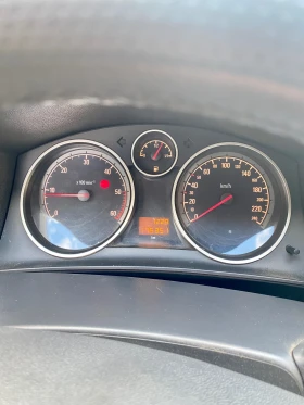 Opel Astra GTC  H, снимка 8