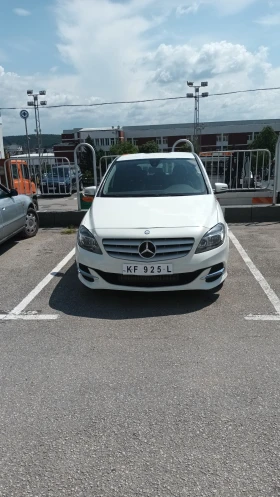     Mercedes-Benz B 200  - 