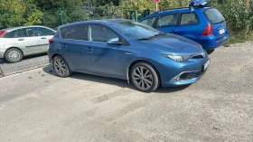 Toyota Auris 1.8, снимка 1