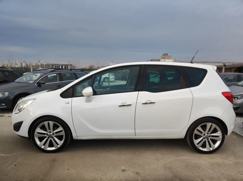 Opel Meriva 1.4i COSMO, снимка 7 - Автомобили и джипове - 48540412