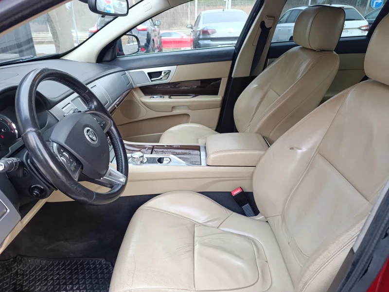 Jaguar Xf 2.2 diesel 4WD 190hp, снимка 14 - Автомобили и джипове - 49315943