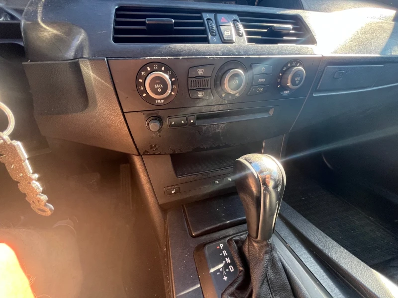 BMW 530, снимка 14 - Автомобили и джипове - 52383755