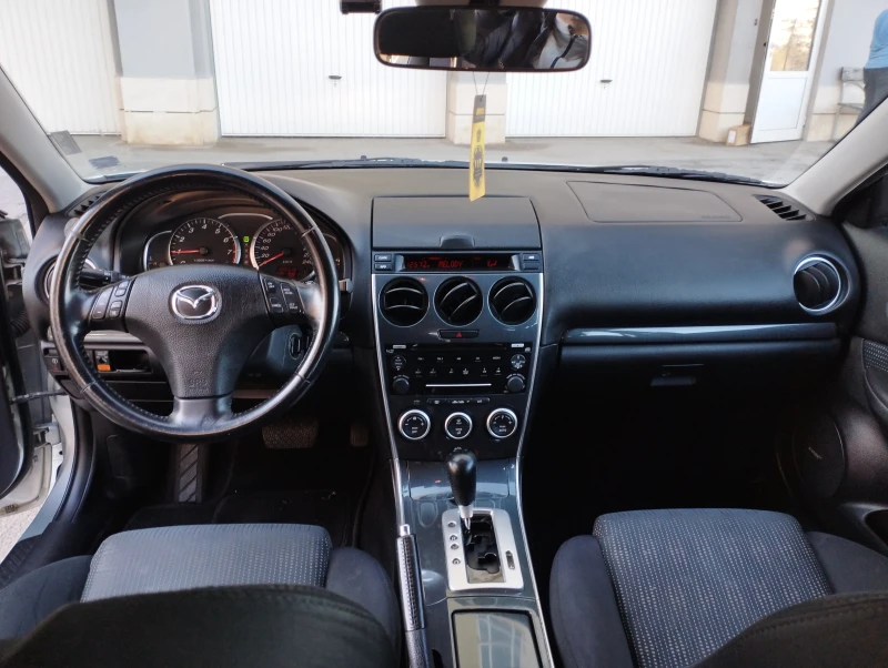 Mazda 6 2.3 бензин 166 к.с. Автоматик, снимка 12 - Автомобили и джипове - 52446214