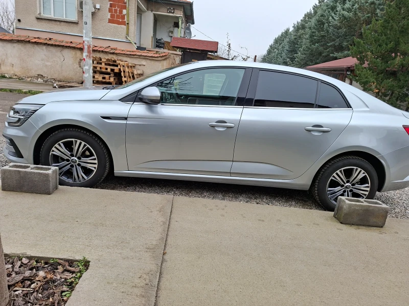 Renault Megane 1.33 automat, снимка 4 - Автомобили и джипове - 53049470