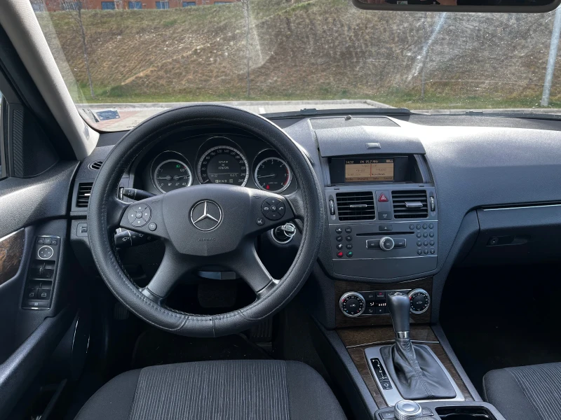 Mercedes-Benz C 220 АВТОМАТИК, снимка 6 - Автомобили и джипове - 52974504