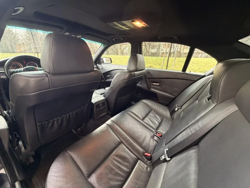 BMW 530 d / M-PACK / RECARO, снимка 11 - Автомобили и джипове - 53025274