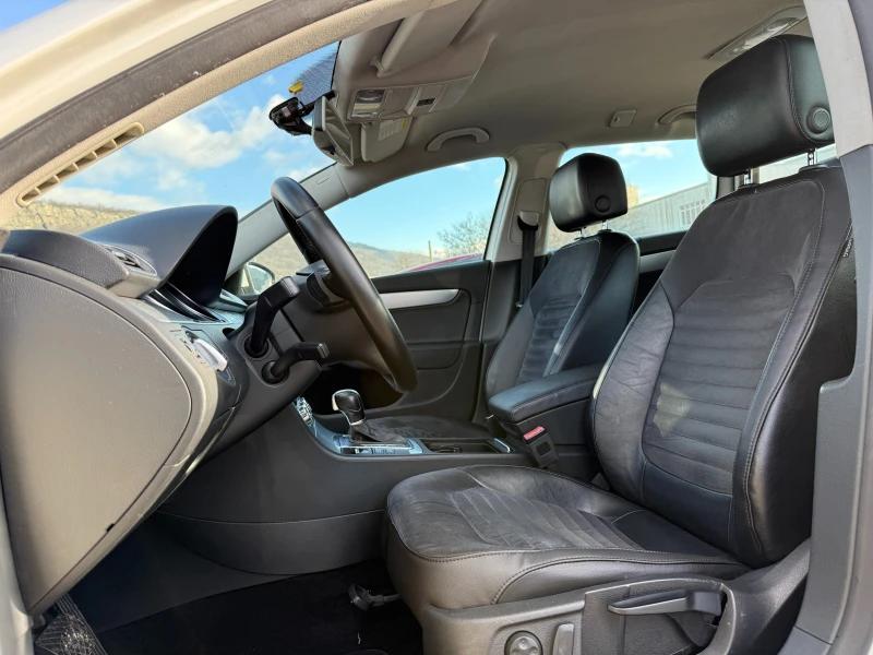 VW Passat 2.0TDI-HIGHLINE-Автоматик-навигиция-климатроник, снимка 10 - Автомобили и джипове - 53124053