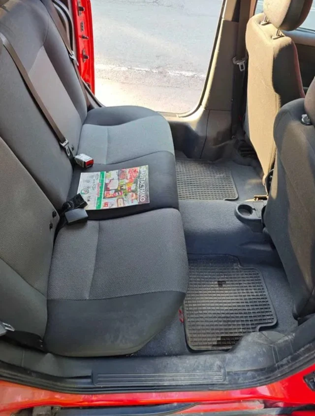 Opel Combo фабричен метан, снимка 8 - Автомобили и джипове - 54091241