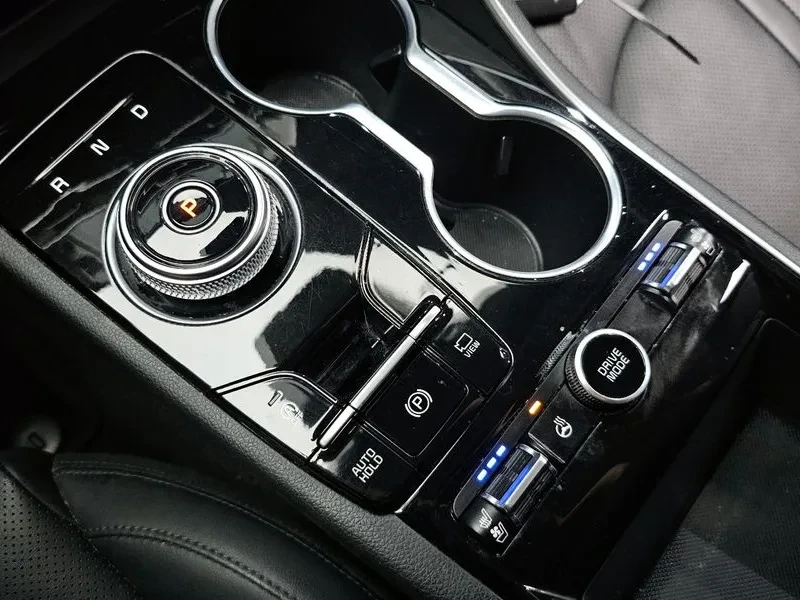 Kia K5 2.0 PRESTIGE, снимка 9 - Автомобили и джипове - 55089002