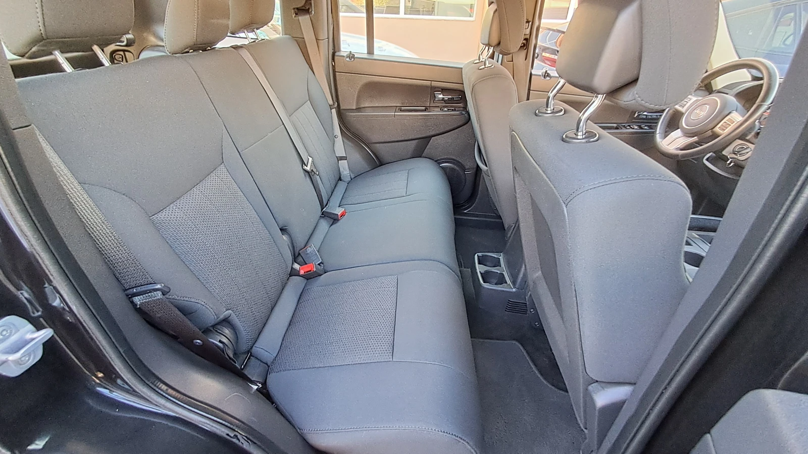 Jeep Cherokee 4X4 2.8D-200�� ���� �� ���������� ���� ���� ������ | Mobile.bg � ����������� 16