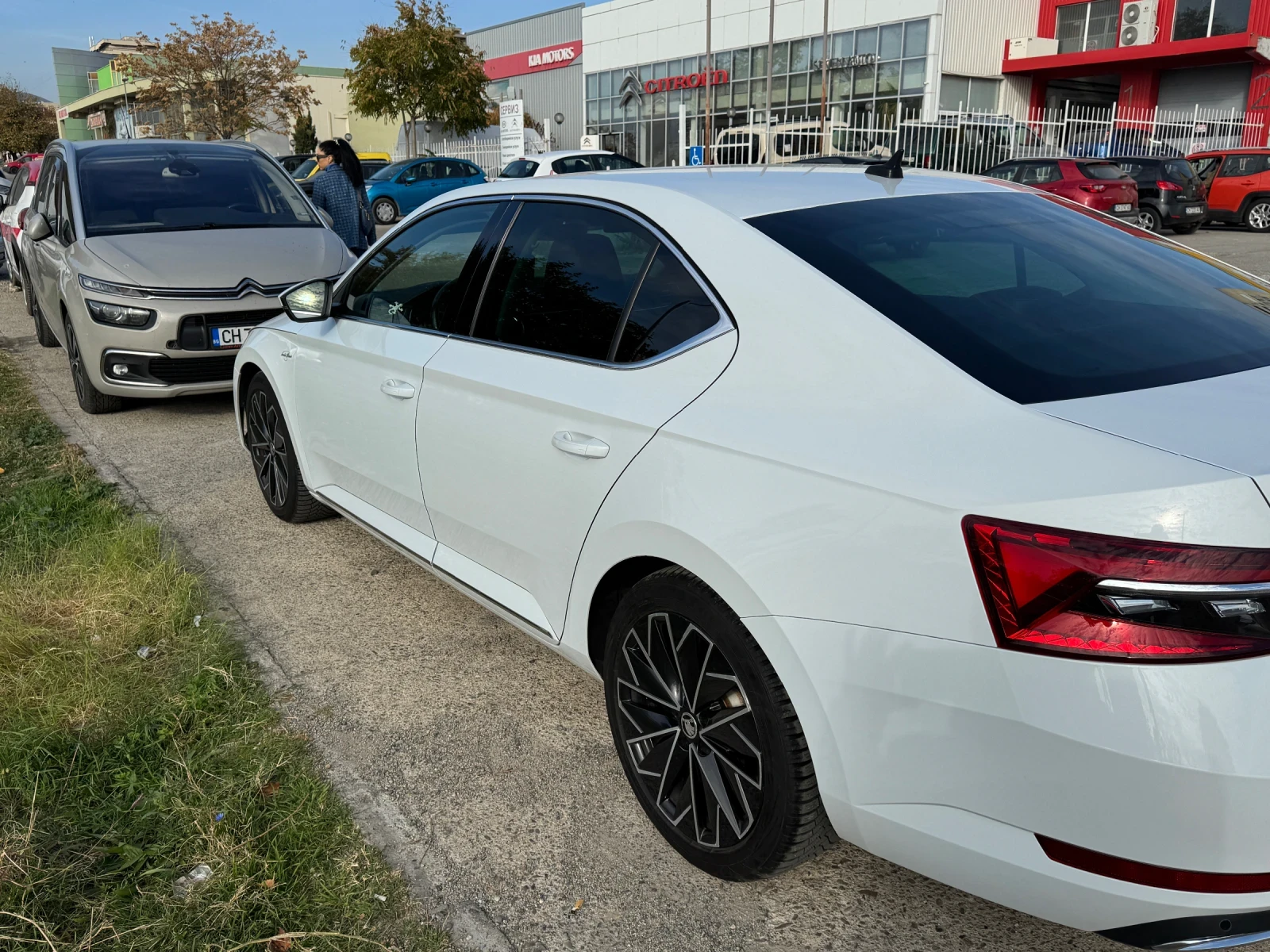 Skoda Superb 2.0TDI 4x4 - изображение 4