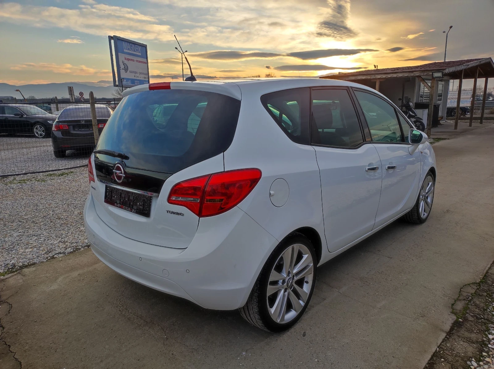 Opel Meriva 1.4i COSMO - изображение 4