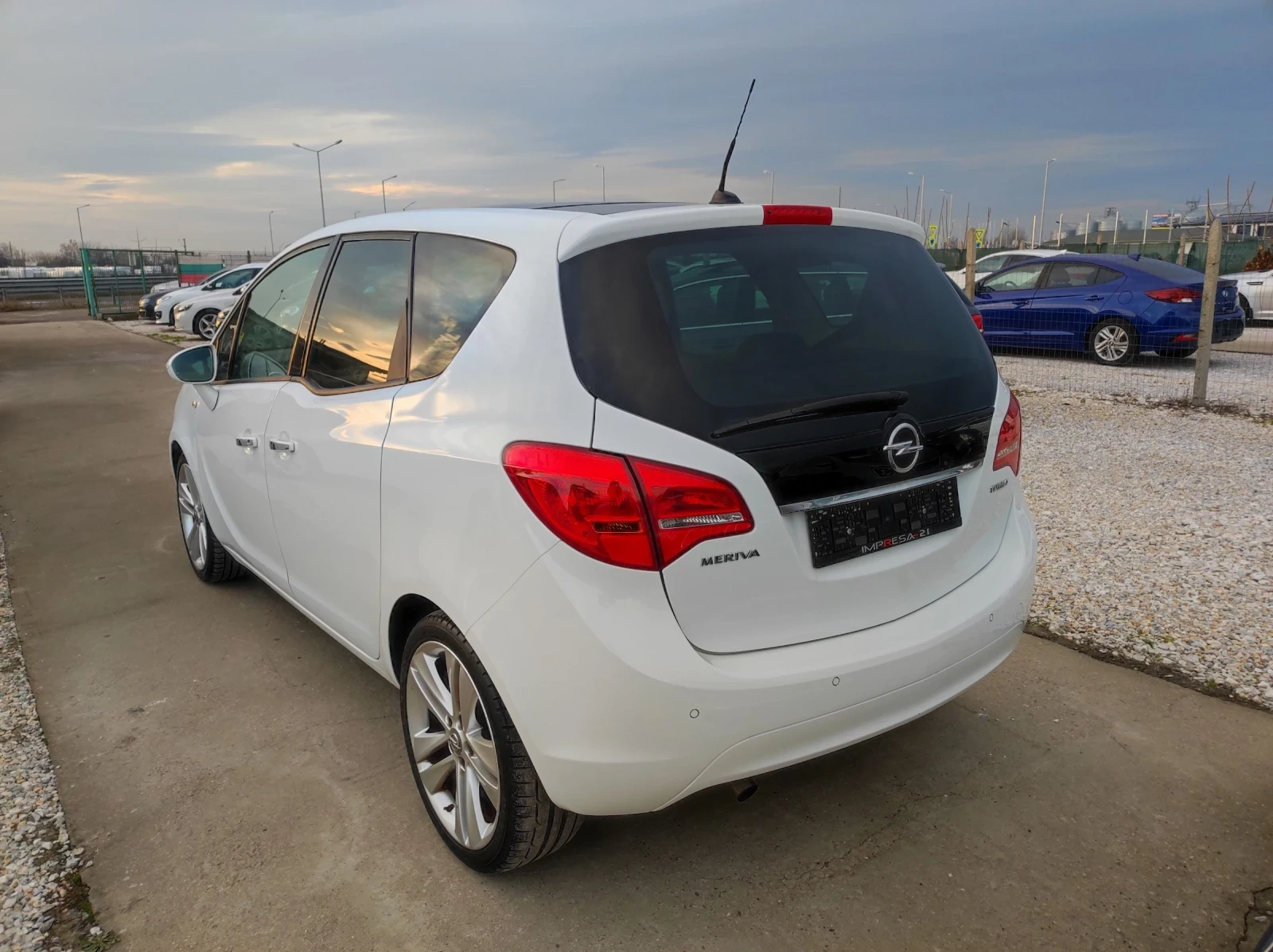 Opel Meriva 1.4i COSMO - изображение 5