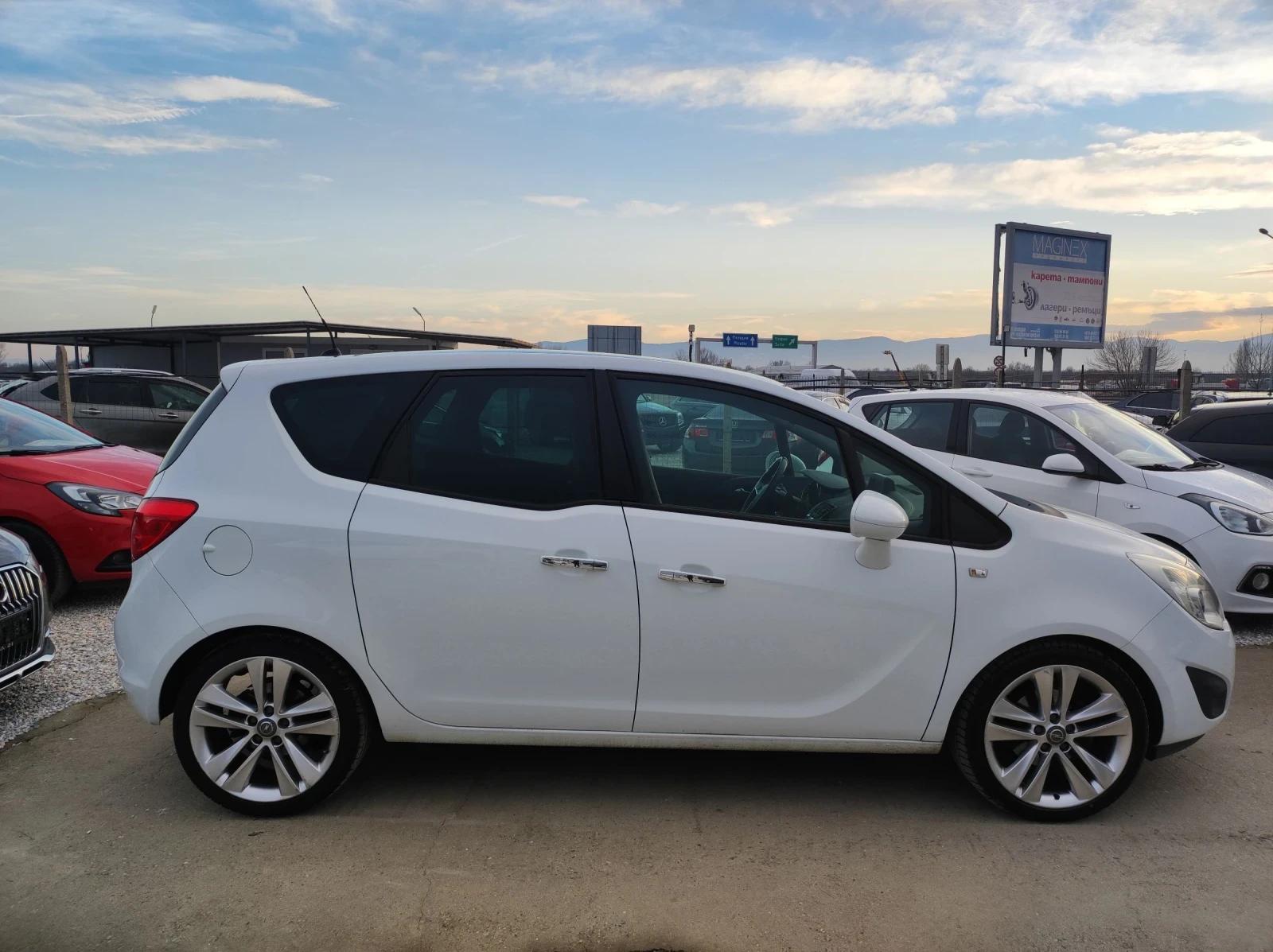 Opel Meriva 1.4i COSMO - изображение 6