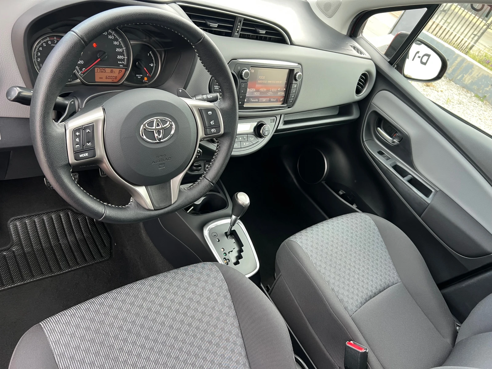 Toyota Yaris 1.3 АВТОМАТИК-59000км! - изображение 10
