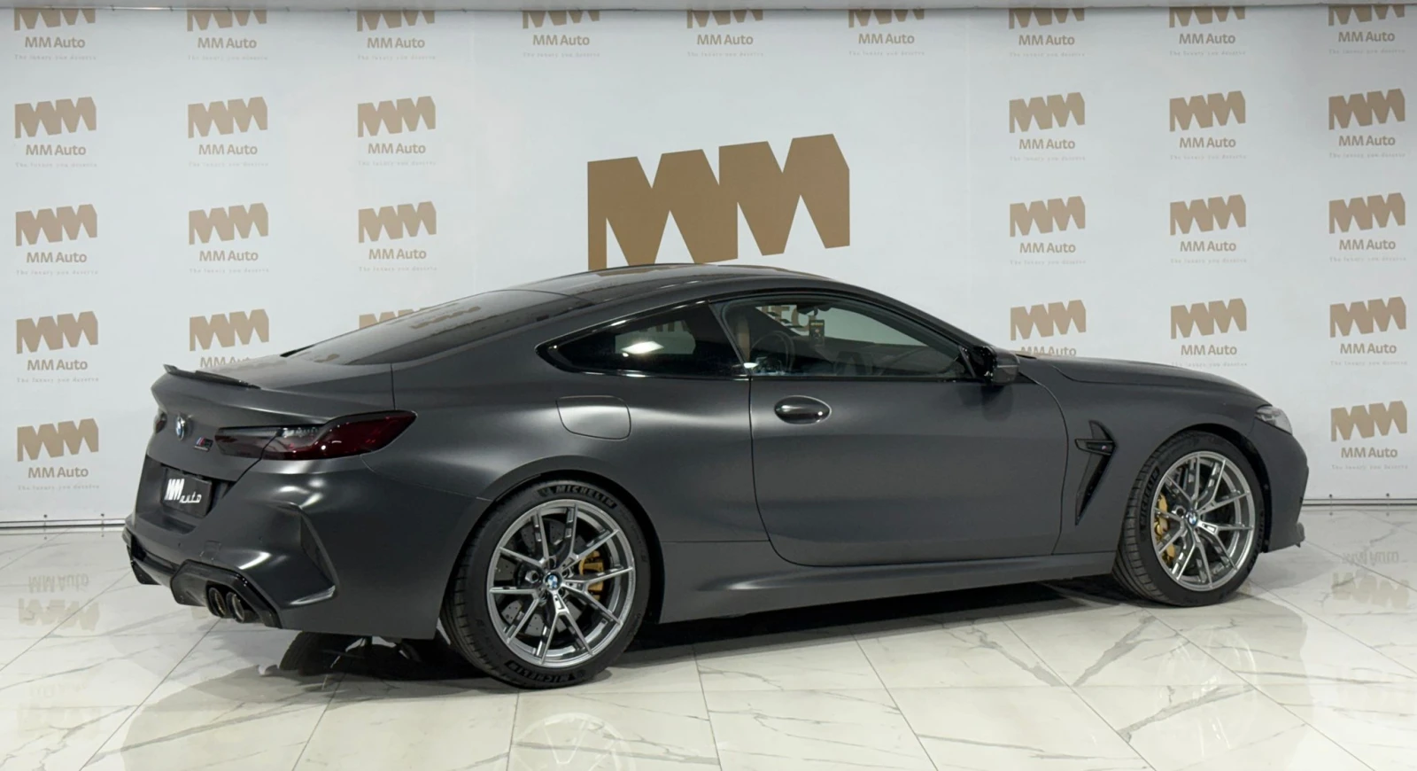 BMW M8 Competition* xDrive* Ceramic* Carbon* HuD - изображение 2